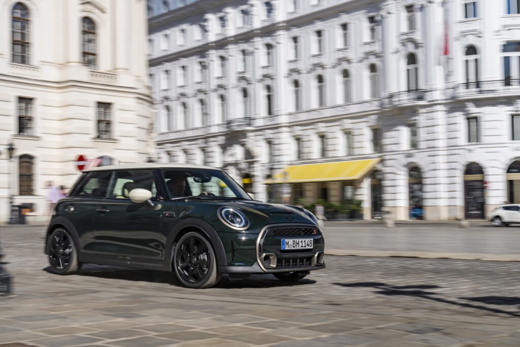 MINI RESOLUTE INDONESIA