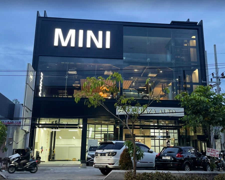 MINI-COOPER-HR-MUHAMMAD