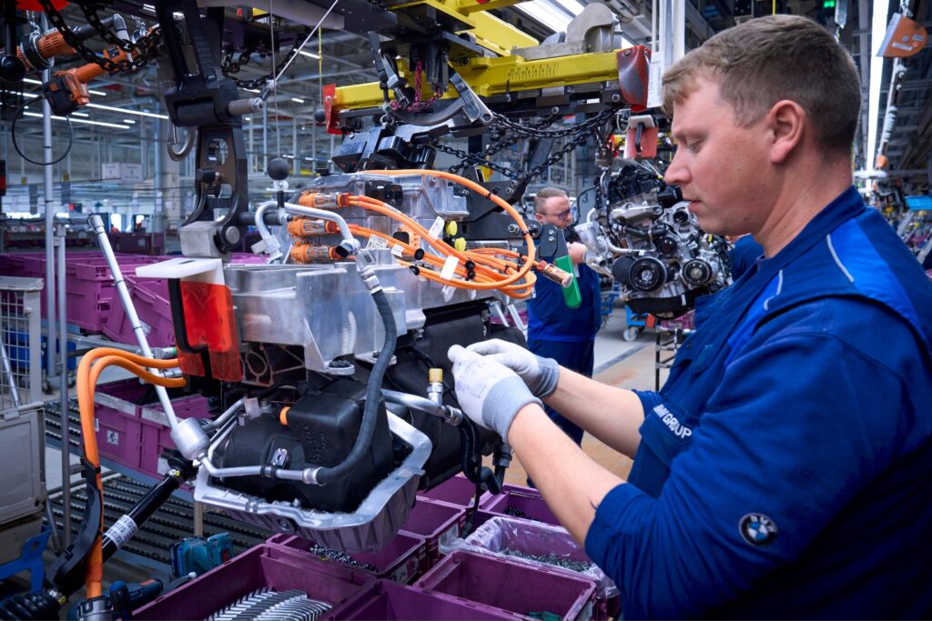 mini countryman listrik dibuat di jerman