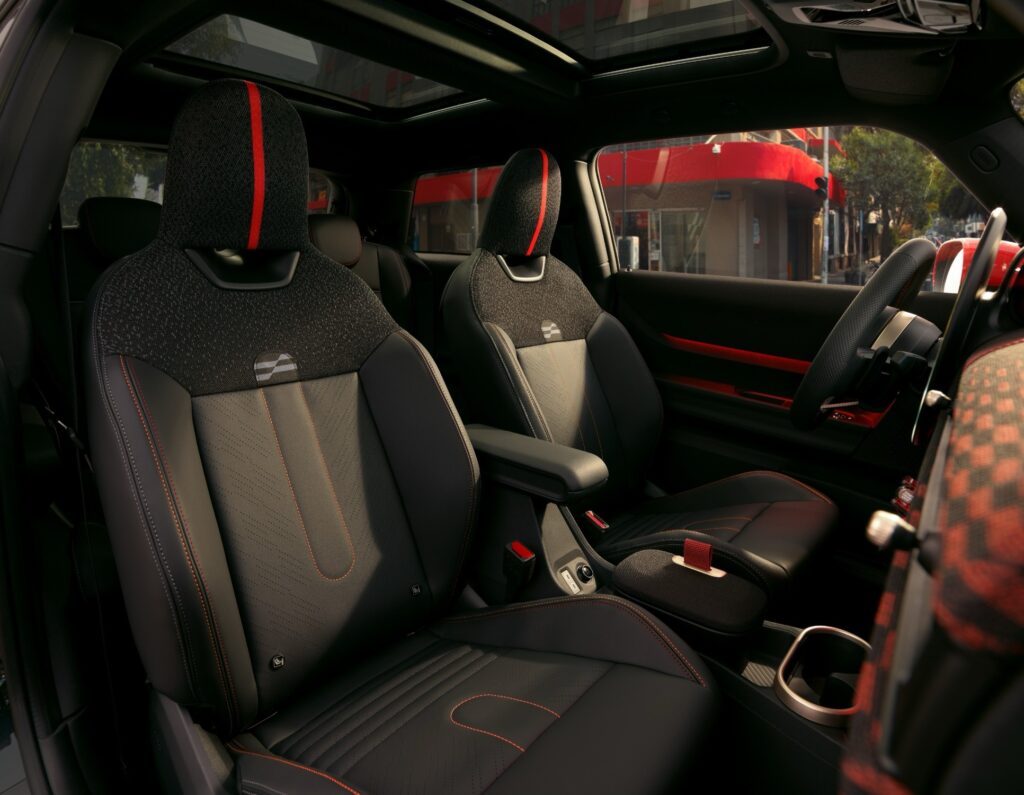 MINI 3 DOOR JOHN COOPER WORKS / JCW TERBARU 2025