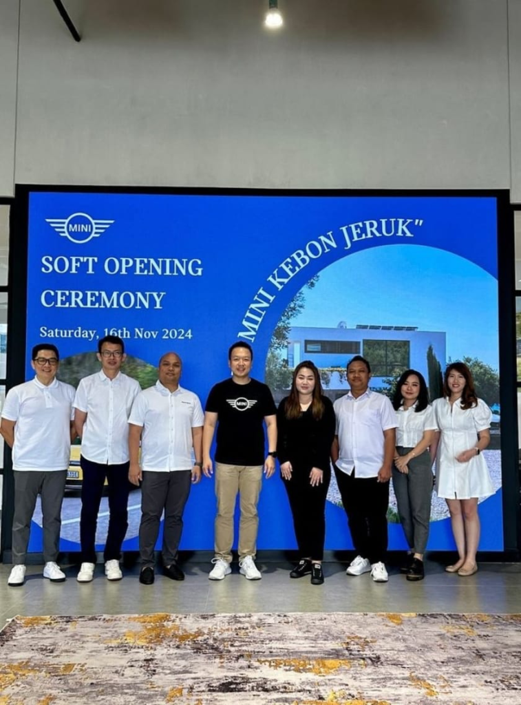 PLAZA MINI KEBON JERUK MINI COOPER JAKARTA BARAT