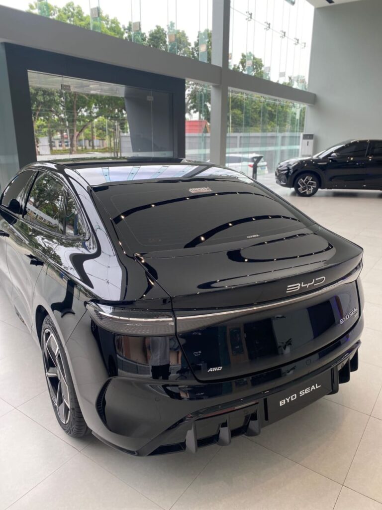 byd seal vs mini cooper 