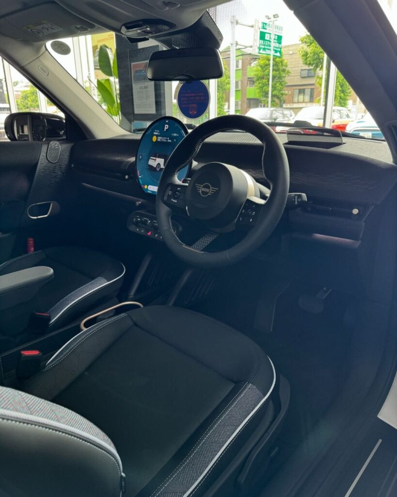 mini cooper 3 door electric mobil listrik