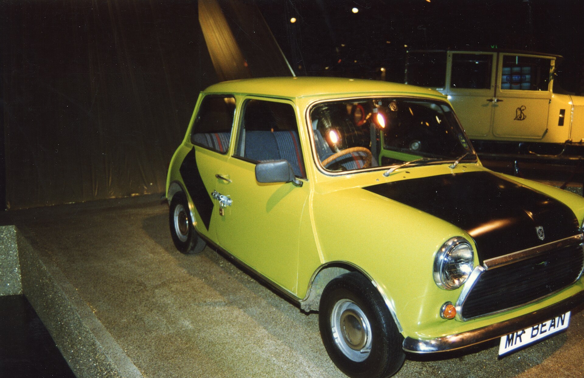 Mini Mr. Bean dipajang di pameran mobil NEC Birmingham tahun 1992, saat serialnya masih tayang